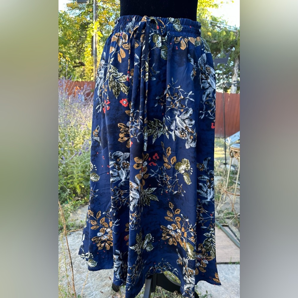 Floral Navy Skirt